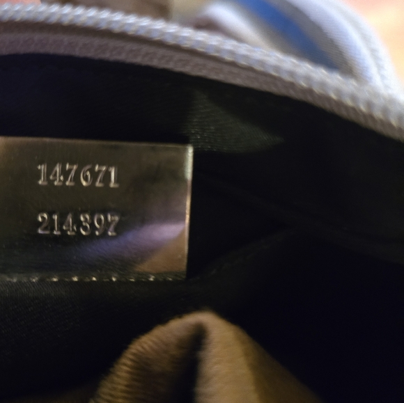 Gucci Silver Guccisima Crossbody Bag - Picture 13 of 16